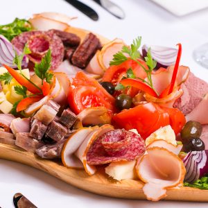 Platou tradițional, 6 persoane, 1.2 kg